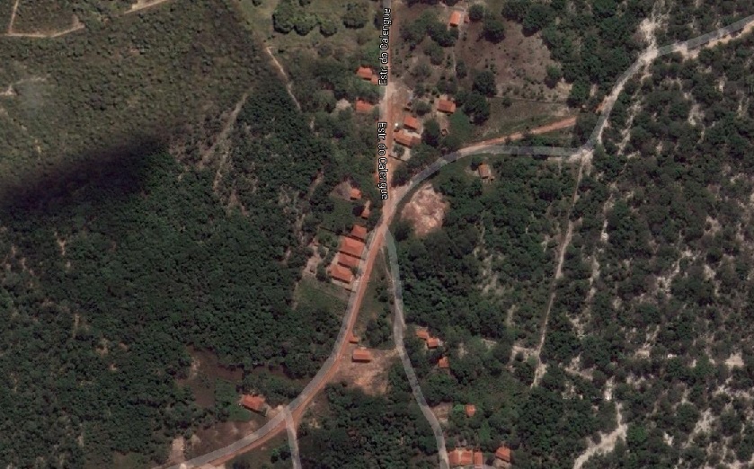 TRECHO DA ESTRADA QUE LIGA A SEDE DO MUNIC?PIO A LOCALIDADE CALENGUE