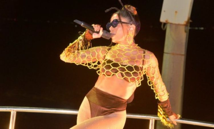 Anitta em Salvador, nesta sexta-feira (21). Fonte: G1