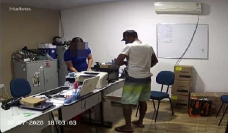 Com Informações: Canal 121