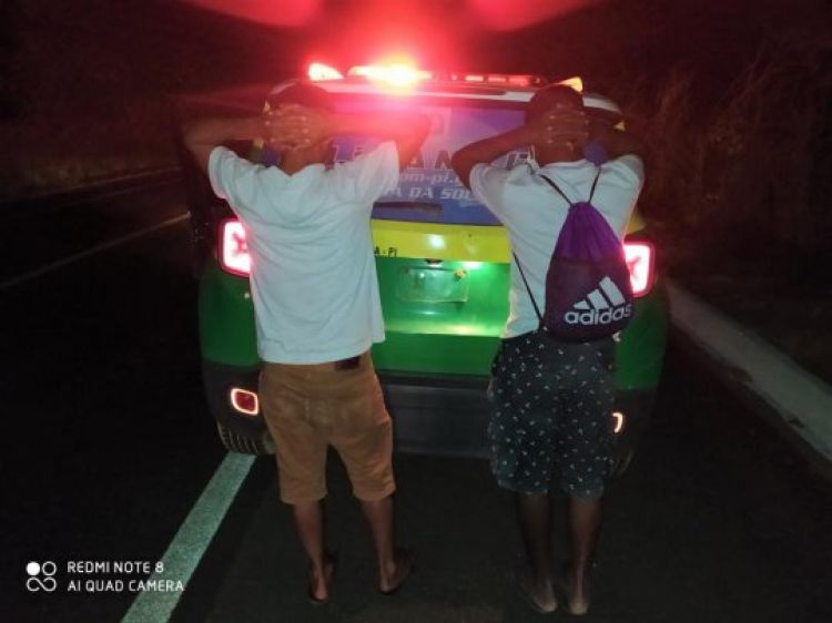 Com Informações: Canal 121 