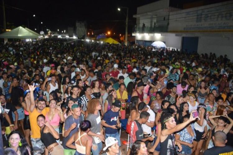 Com Informações: Meio Norte