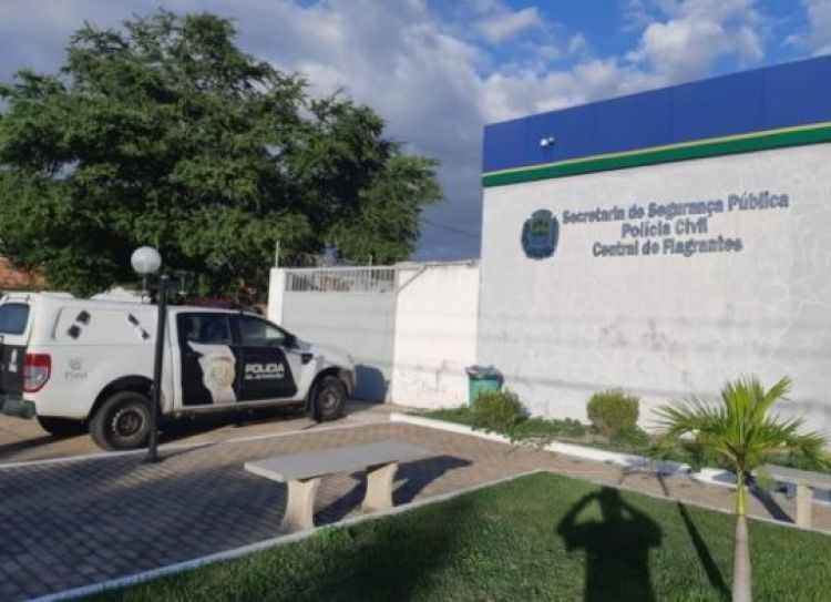 Com Informações: Portal do Catita