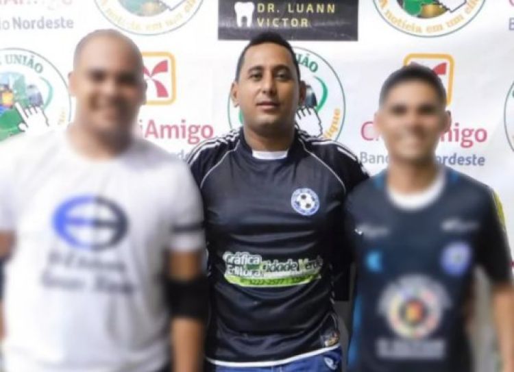 Antoniel Rodrigues da Silva, de 36 anos, treinador do Pedra de Fogo Futebol Clube, de União, morreu eletrocutado ao fazer manutenção numa conexão de internet — Foto: Portal Click União