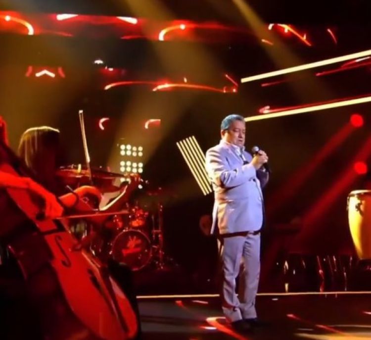 Jurandir Vieira no palco do The Voice Mais.. Foto: Reprodução/TV Globo 