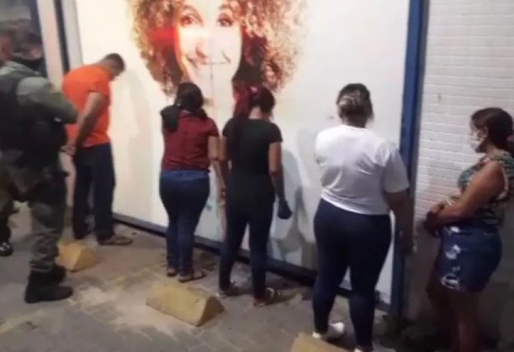 Sete pessoas são presas suspeitas de fazer roubos durante visita de Lula em Teresina — Foto: Polícia Militar