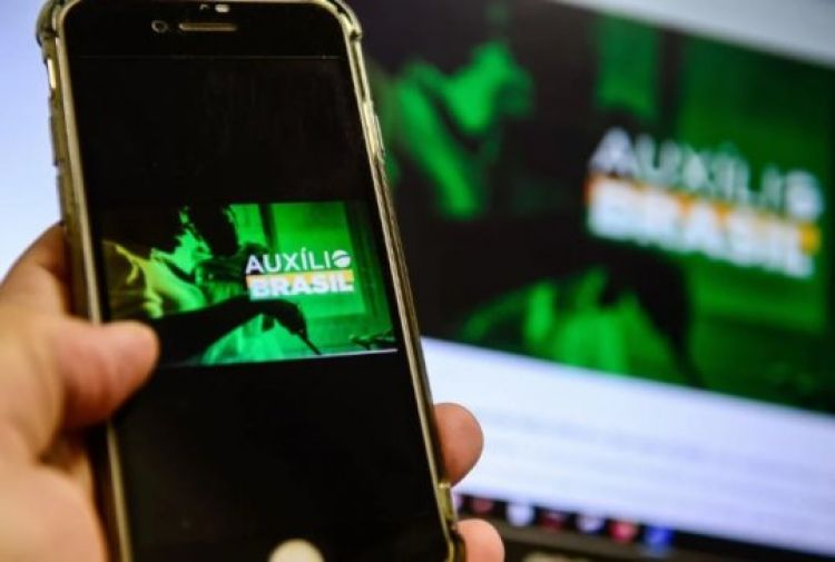 Prazo para recadastrar Auxílio Brasil acaba na sexta (3); veja como fazer - Foto: Agência Brasil