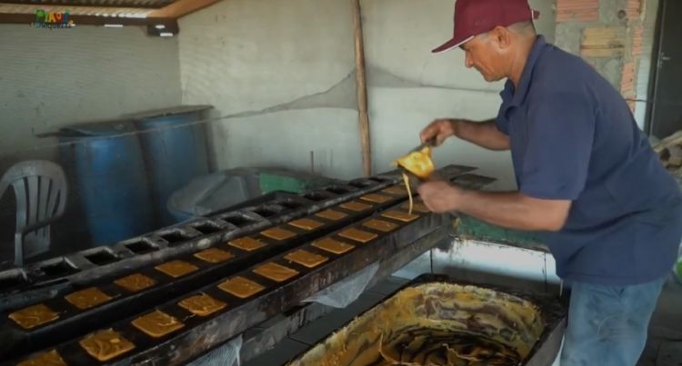 Produção de rapadura em Boa Hora 