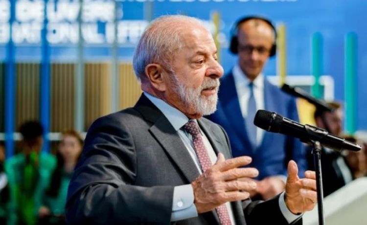 Presidente Lula em entrevista coletiva. Foto: Ricardo Stuckert / PR