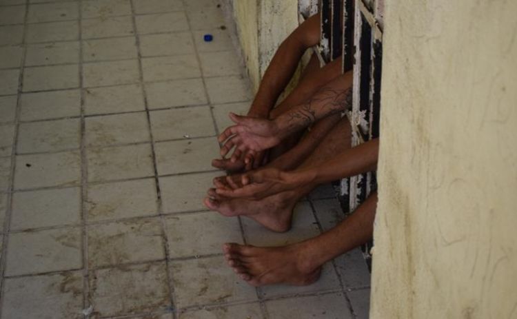 Além da lotação, situação das delegacias, que muitas vezes, ficam com os presos provisórios, é precária, como a delegacia de Campo Maior. Fotos: Campo Maior Em Foco