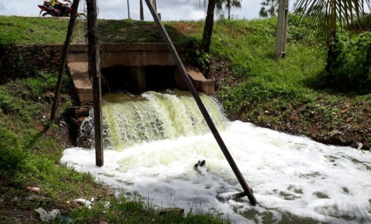 Sangradouro do Açude está com volume de água bem grande. Foto: Weslley Paz/Campo Maior Em Foco
