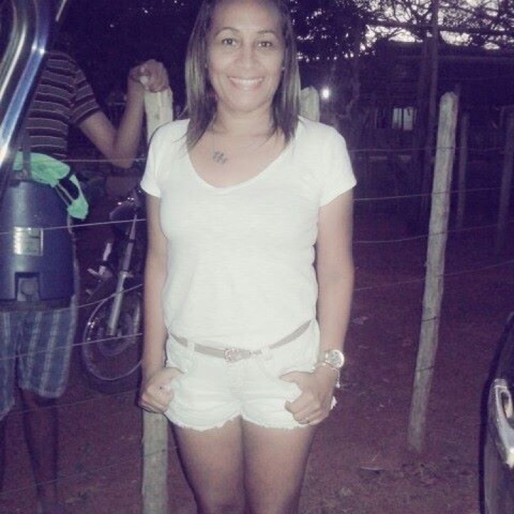 Professora atualizou o perfil no facebook e disse que só precisava de uns dias, mas está de volta